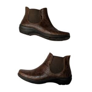 Romika Distressed Leather Ankle Bootie Size 8.5